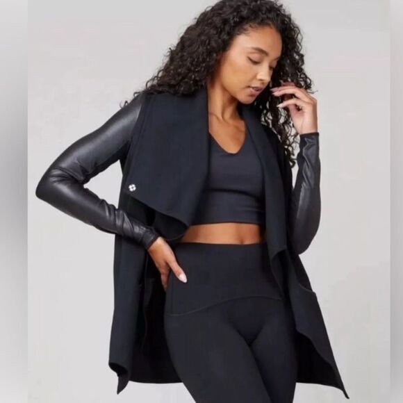 SPANX Faux Leather Women's Black Drape Jacket Convertible Size XS - Picture 5 of 13